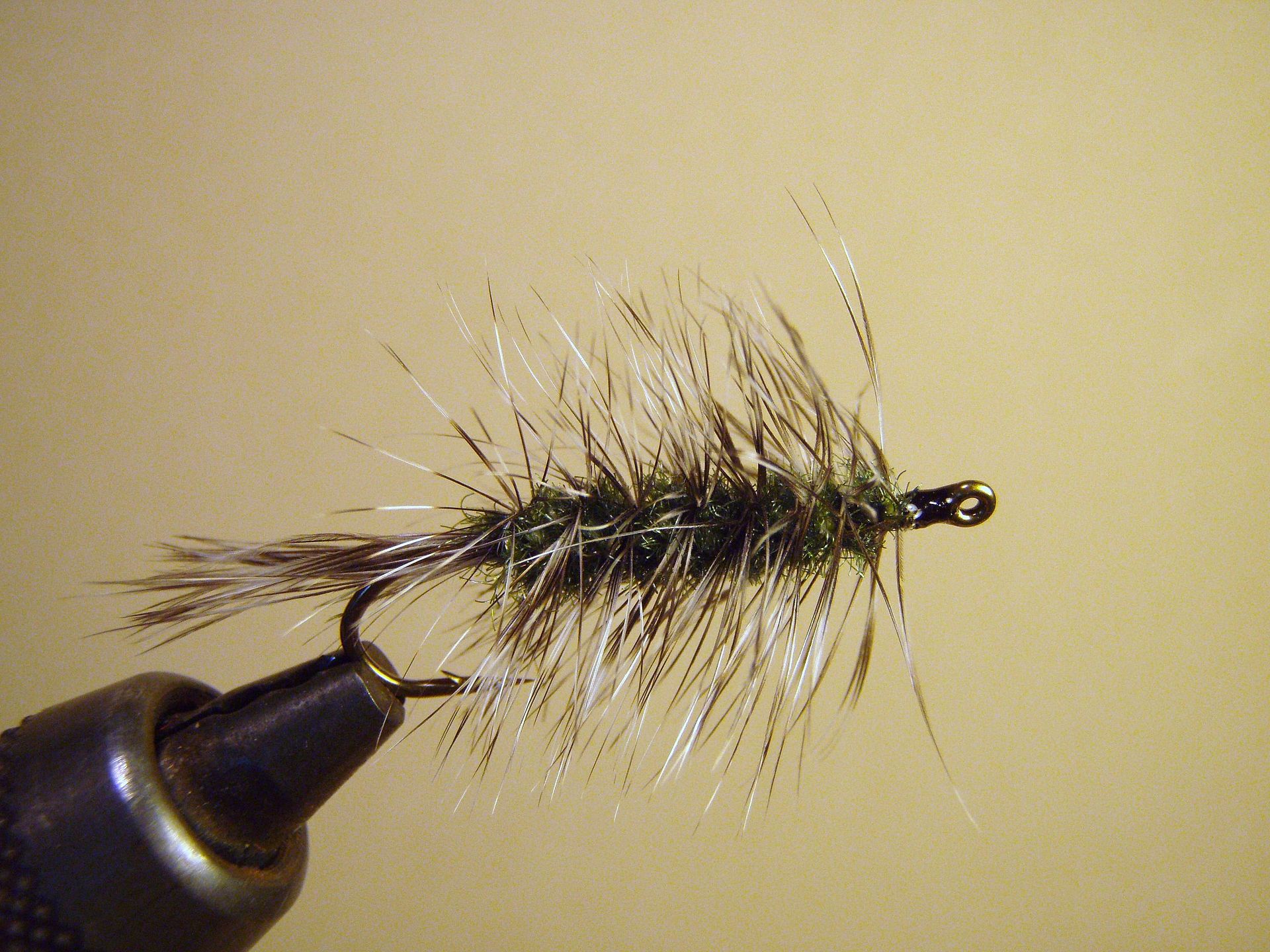 Woolly Worm fly tying photo 4